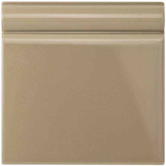 Skirting on Palladian Beige